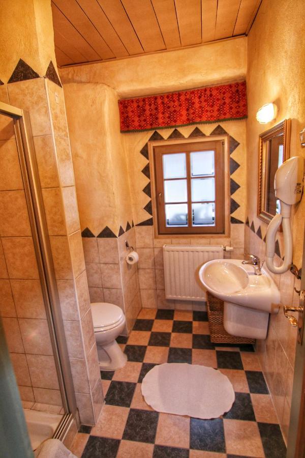 Apartments Belopeski Dvori Kranjska Gora Oda fotoğraf